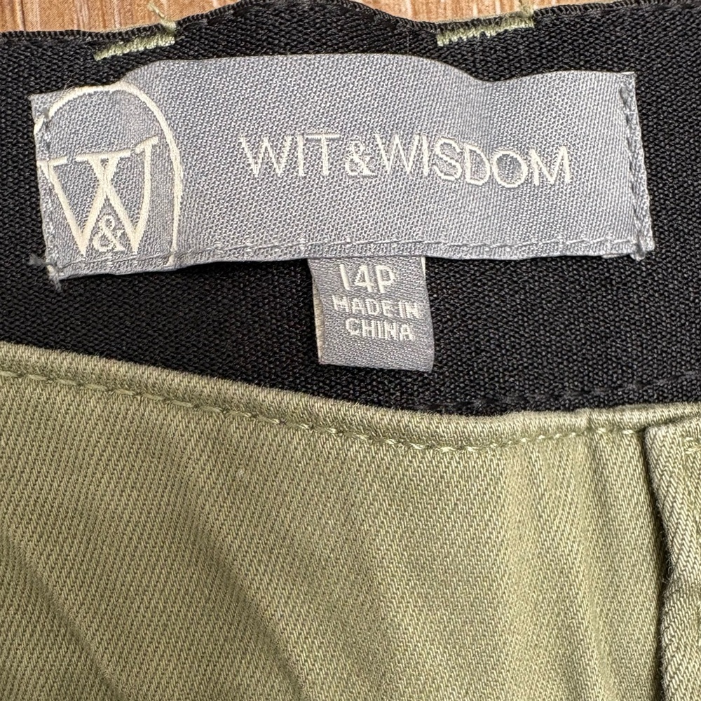 Wit & Wisdom Olive Button-Front Wide Leg Pants - Picture 5 of 8